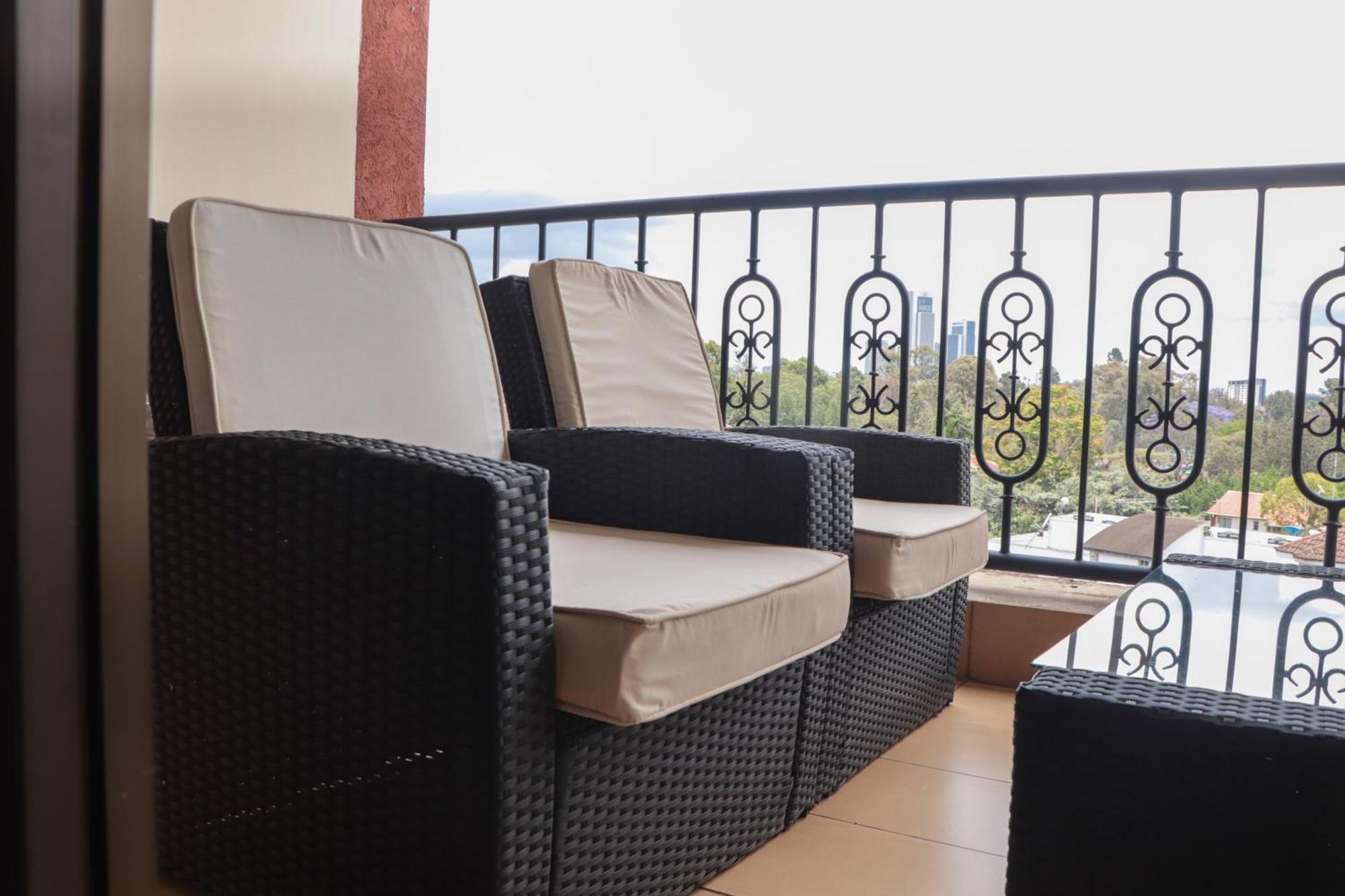 Gemsuites Serviced Apartments State House Nairobi Exterior photo